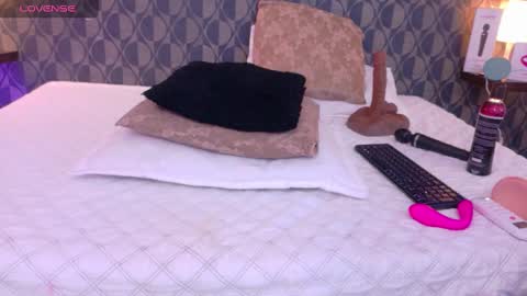 Sharom  online show from 01/23/25, 11:26