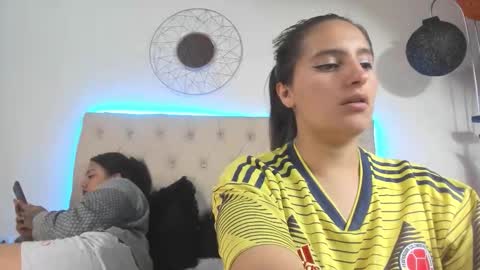 sharon_and_sharit online show from 12/22/25, 04:09