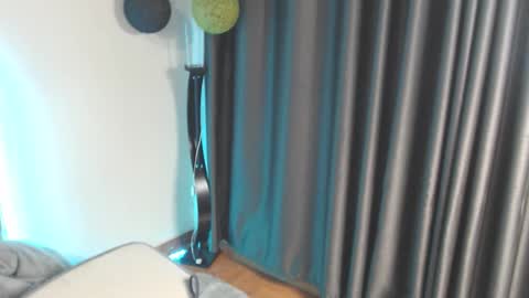 sharon_and_sharit online show from 02/15/26, 07:51