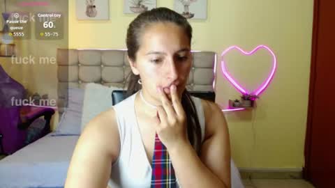 Snapshot of sharon_makelove chatting on 07/19/26, 02:32 ESTEFI online show from 07/19/26, 02:32