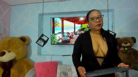 Sharon Noa online show from 03/23/26, 11:36