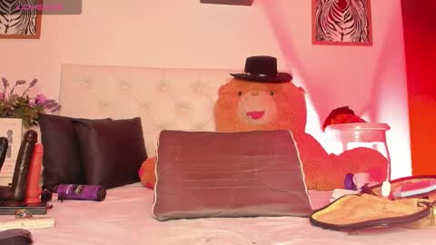 sharon_smiith_ online show from 10/05/25, 02:54