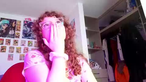 Snapshot of sharonblack_ chatting on 06/10/26, 01:39 kitsune online show from 06/10/26, 01:39