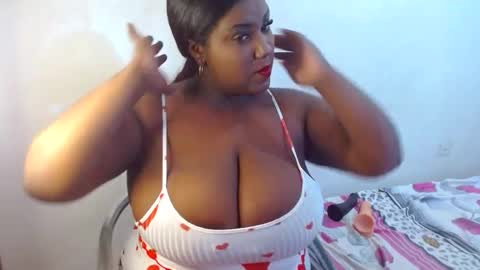 sharonevans1 online show from 01/19/25, 09:23