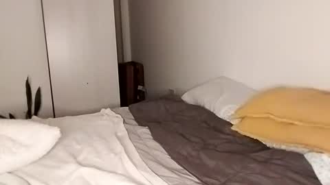 Snapshot of sharonkl chatting on 12/05/24, 02:42 Sharon Kleinmann online show from 12/05/24, 02:42