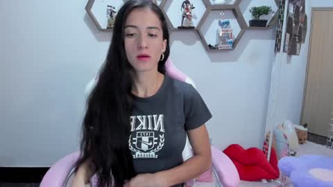 Snapshot of sharonsander1 chatting on 12/15/24, 09:13 Sharon online show from 12/15/24, 09:13