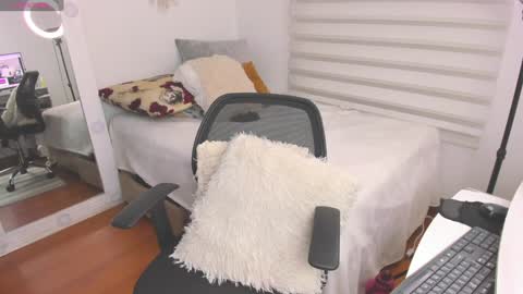 Sharon online show from 01/26/25, 04:30