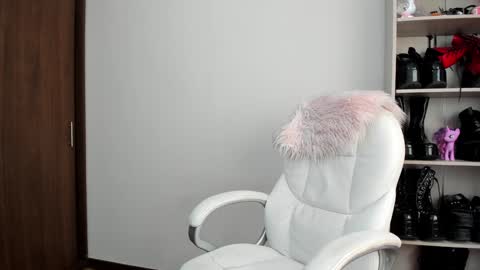 Antonia online show from 01/29/25, 07:11