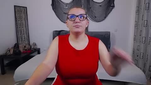 Snapshot of sharronalexa chatting on 10/24/25, 10:33 sharronalexa online show from 10/24/25, 10:33