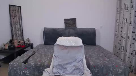 Snapshot of sharronalexa chatting on 11/28/25, 12:19 sharronalexa online show from 11/28/25, 12:19