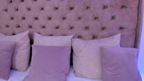 Shantall online show from 01/25/25, 08:21