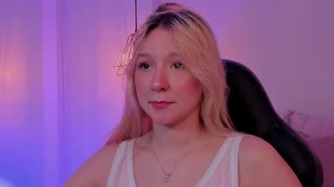 Shantall online show from 02/23/25, 03:45