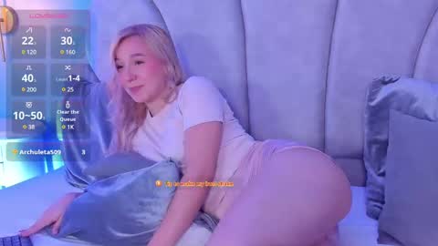 Snapshot of shatall_rouge chatting on 03/11/25, 05:57 Shantall online show from 03/11/25, 05:57