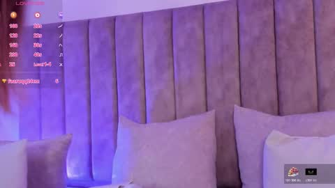 Snapshot of shatall_rouge chatting on 11/24/25, 11:26 Shantall online show from 11/24/25, 11:26