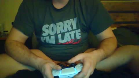 snowboarder9420 online show from 11/30/25, 04:49