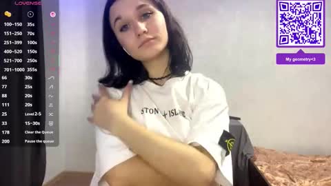 Snapshot of shawndanavin chatting on 10/26/25, 01:06 May online show from 10/26/25, 01:06