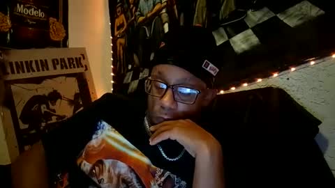 shawnvegas67 online show from 12/18/25, 02:17