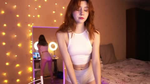 Sonya online show from 02/05/25, 04:03