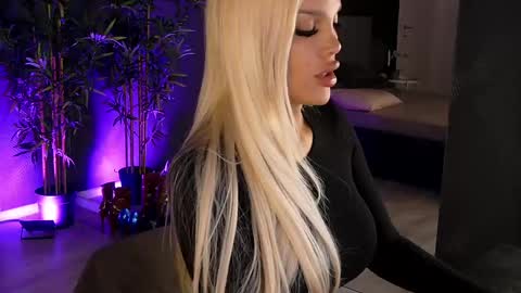shayblonde online show from 02/26/25, 08:11