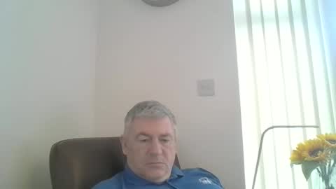 Snapshot of she52 chatting on 01/15/25, 09:02 she52 online show from 01/15/25, 09:02