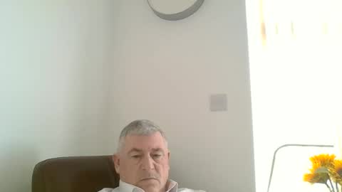 Snapshot of she52 chatting on 02/17/25, 12:48 she52 online show from 02/17/25, 12:48