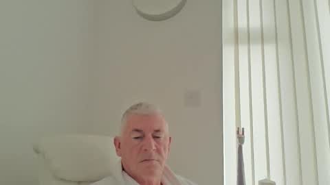 Snapshot of she52 chatting on 05/14/26, 06:42 she52 online show from 05/14/26, 06:42