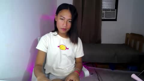 Snapshot of sheena_delight chatting on 11/11/25, 01:27 SHEENA online show from 11/11/25, 01:27