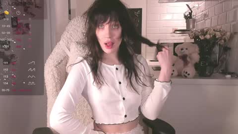 Chiara online show from 12/13/24, 03:27