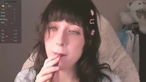 Chiara online show from 11/27/25, 11:23