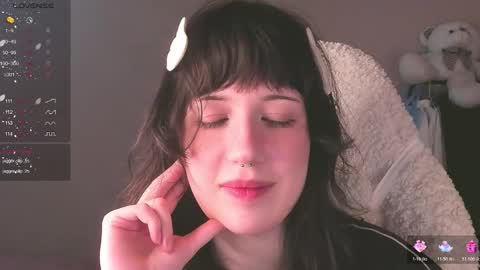 Chiara online show from 11/30/25, 01:09