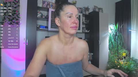 Sheila GMT 2 Tuesday Wednesday Friday Saturday Sunday- 8  5  online show from 02/03/26, 04:43