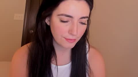 Snapshot of sheisallthat chatting on 10/22/25, 01:50 sheisallthat online show from 10/22/25, 01:50