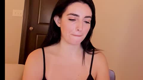 Snapshot of sheisallthat chatting on 11/05/25, 03:17 sheisallthat online show from 11/05/25, 03:17