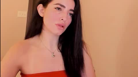 Snapshot of sheisallthat chatting on 11/21/25, 03:05 sheisallthat online show from 11/21/25, 03:05