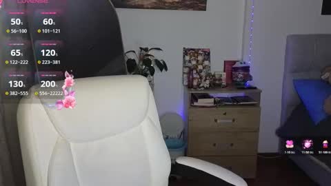 lau online show from 12/15/25, 10:19