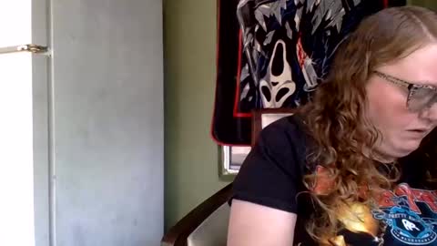 Red online show from 04/21/26, 02:23