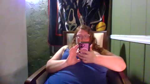 Red online show from 04/22/26, 04:26