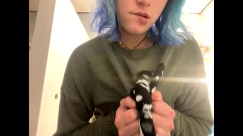 Shelby holes online show from 01/11/25, 01:59