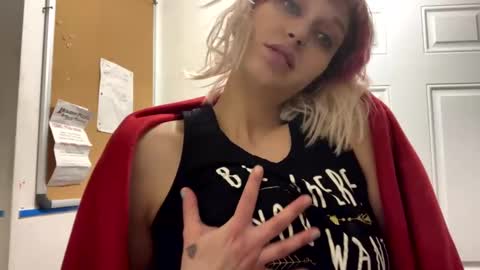 Shelby holes online show from 02/17/25, 08:52