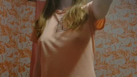 Erika online show from 02/06/25, 02:55