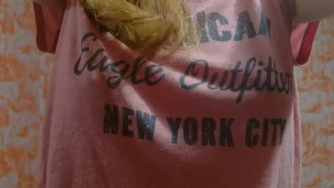 Erika online show from 02/09/25, 10:21