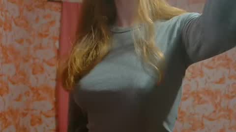 Erika online show from 02/14/25, 02:39