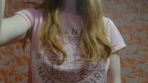 Erika online show from 02/18/25, 04:04