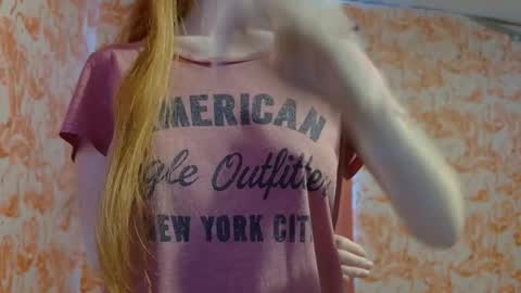 Erika online show from 11/26/25, 07:04