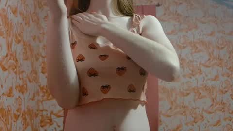 Erika online show from 12/22/25, 03:25