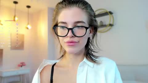 Alex online show from 09/11/25, 01:49