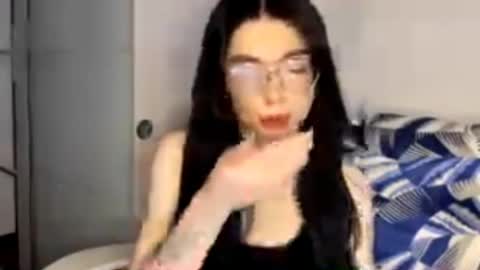 Snapshot of shellierosenau chatting on 04/10/26, 03:17 Alice online show from 04/10/26, 03:17