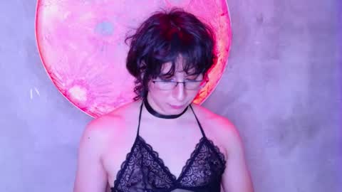 Shelly online show from 03/04/26, 11:00