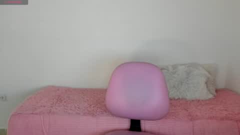 Snapshot of shelly_rohades chatting on 07/12/26, 01:51 online show from 07/12/26, 01:51