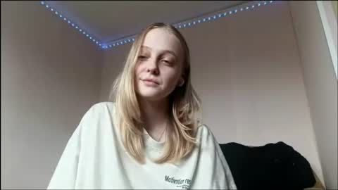 Kate online show from 06/11/26, 08:12